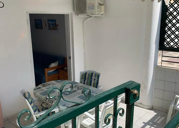 Homely 2-bedroom Close To The